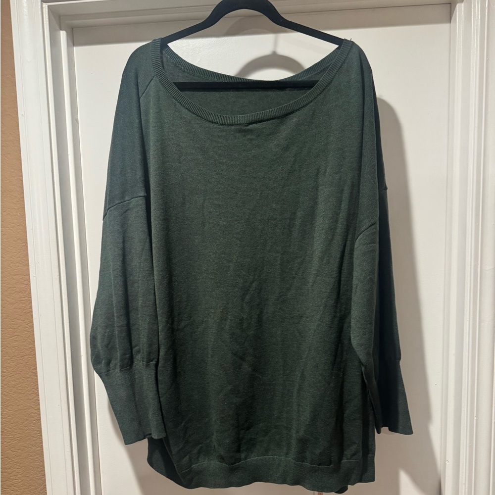 Women's Green sweater